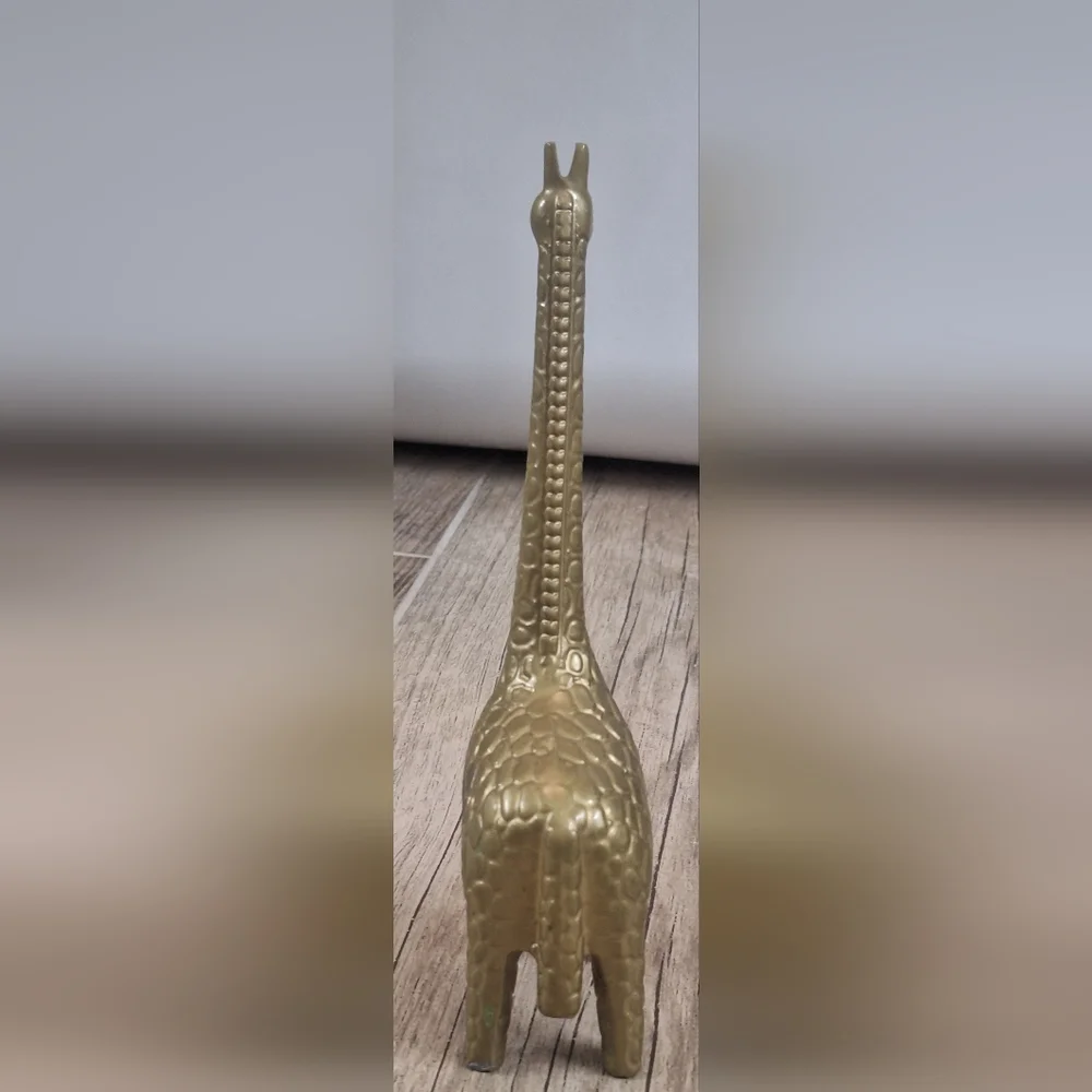 IKEA MARKNIVÅ Giraffe Metal Gold Tone Figurine Sculpture 8.5” Embossed Africa